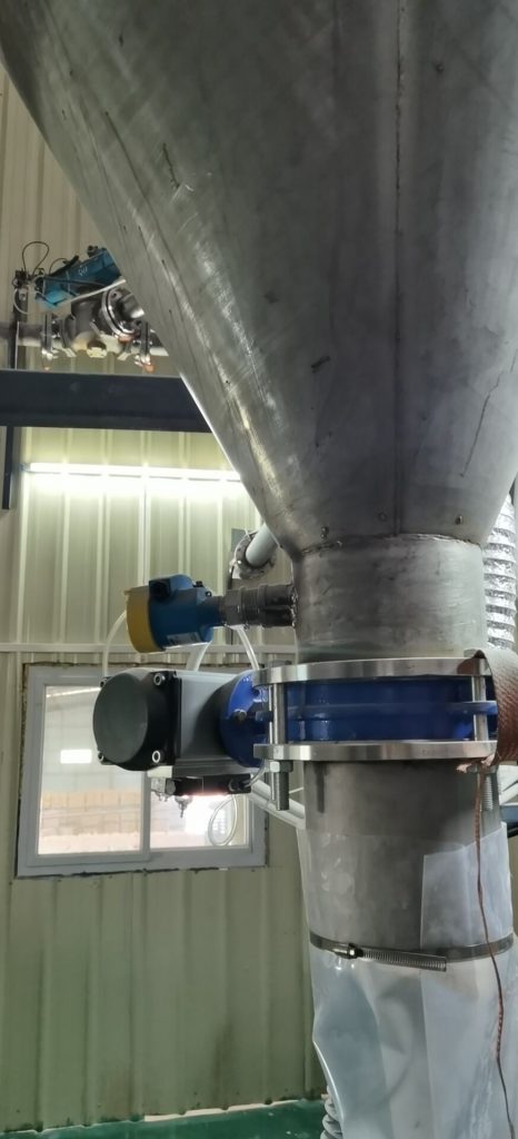 Tuning Fork Level Switch Applied in Pneumatic Conveying System