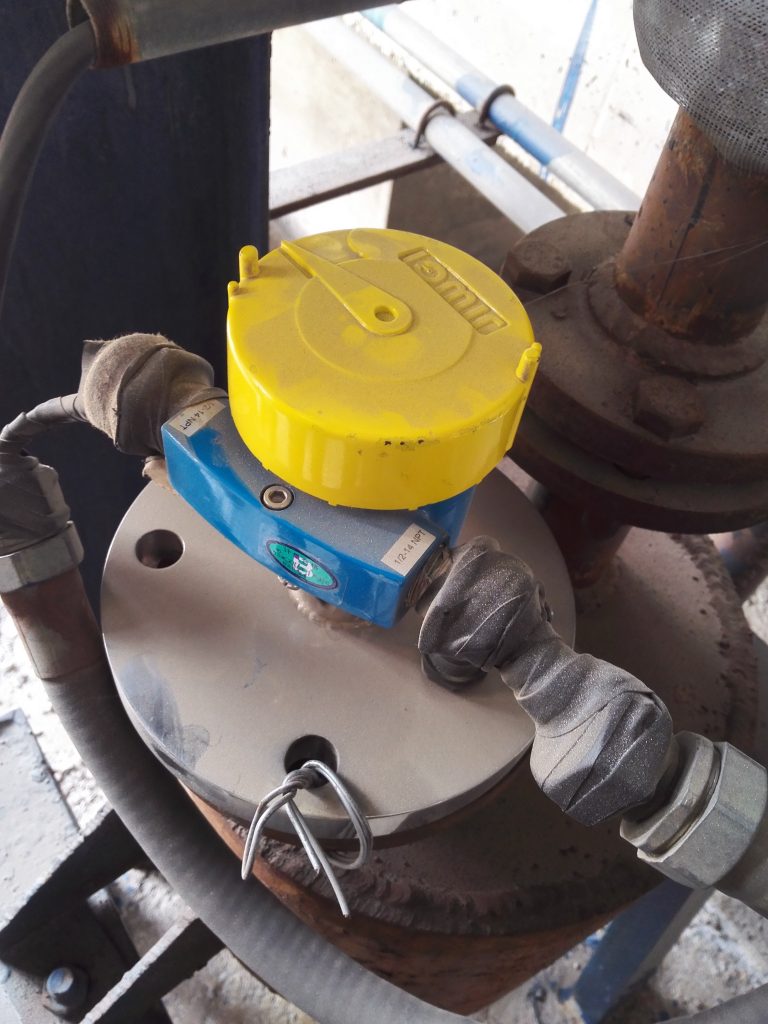 Successful Application of the Tube-11 Vibrating Rod Level Switch in Concrete Mixing Plant Level Measurement