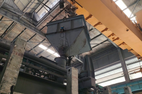 Case Study: Choosing the Right Level Switches for Overhead Crane Hoists in Aluminum Oxide Plants