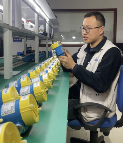 60 Jiwei Tuning Fork Level Switches Enhance Gear Oil Level Control for Heavy Industry Group