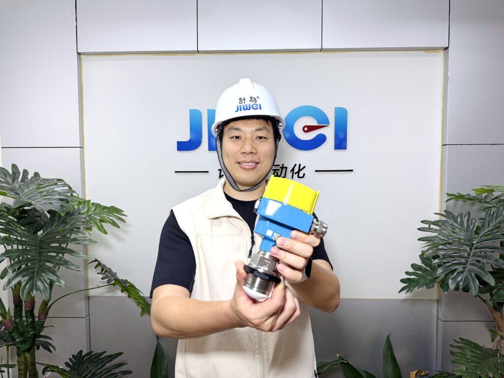 80GHz radar level sensor for precise and reliable level measurement in liquids and solids across various industries How Jiwei Radar Level Sensors Revolutionize Continuous Level Measurement for Liquids and Bulk Solids