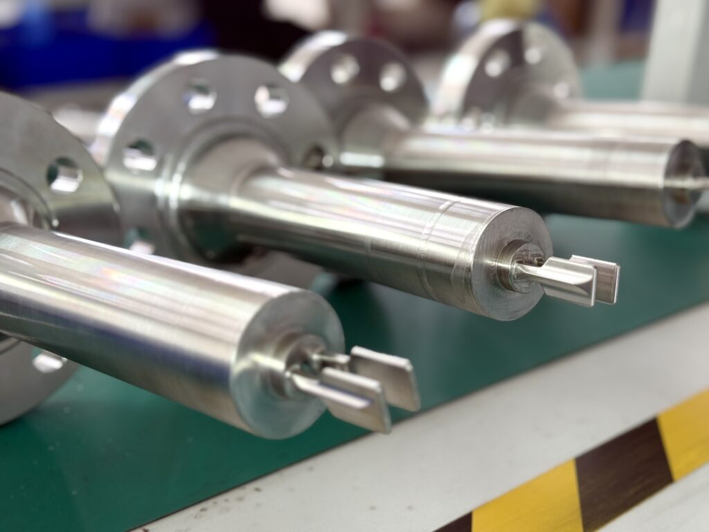 Ring-11 Ultra-High Temperature Liquid Level Switch in Mass Production Breakthrough 400°C Liquid Level Switch — Jiwei Ring-11