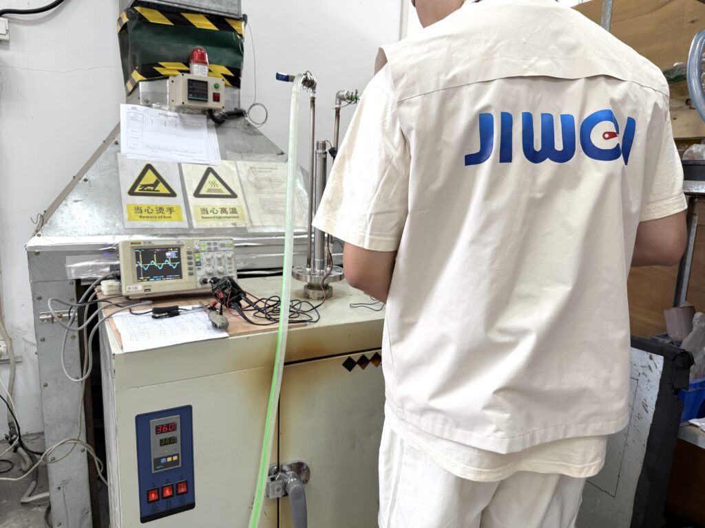Comprehensive Stability Validation Through Full-Range Testing from 300°C to 400°C Breakthrough 400°C Liquid Level Switch — Jiwei Ring-11