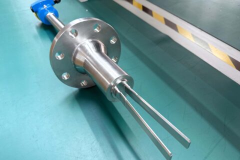 Fork-11: Superior Vibronic Level Switch for Urea Hoppers