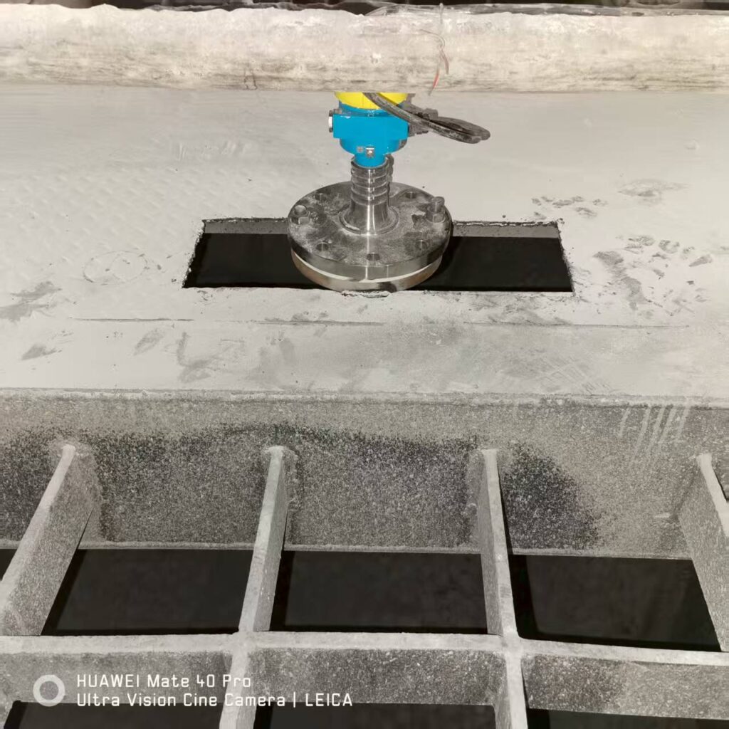 JWrada-31 installed in an acid tank at an Argentine chemical plant for high-precision level measurement Top 10 Liquid Level Meter Brands