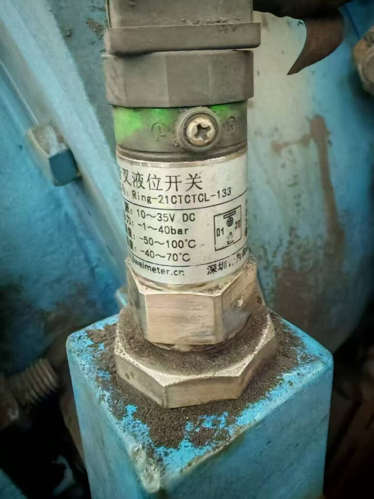 Application of Ring-21 Vibrating Fork Level Switch in Gear Reducer Lubrication Monitoring Can Gear Reducers Use Level Switches? — Ensuring Reliable Lubrication Monitoring