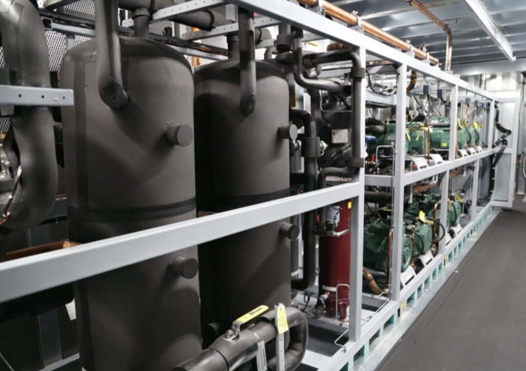 Application Case: Compact Vibrating Fork Level Switch in Industrial Refrigeration Systems