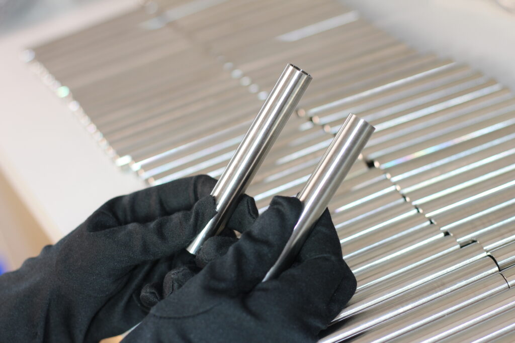 Vibrating rod level switch incoming material inspection Shenzhen Jiwei Automations: High-Reliability Level Measurement Technology