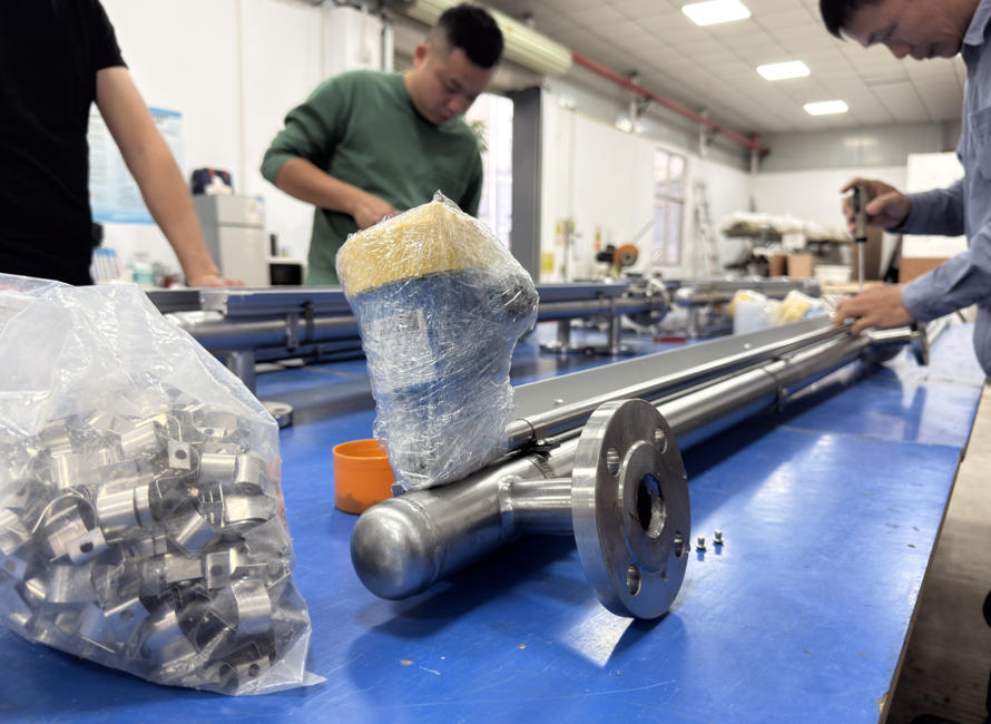 Degreasing Process and Its Role for Magnetic Level Gauges