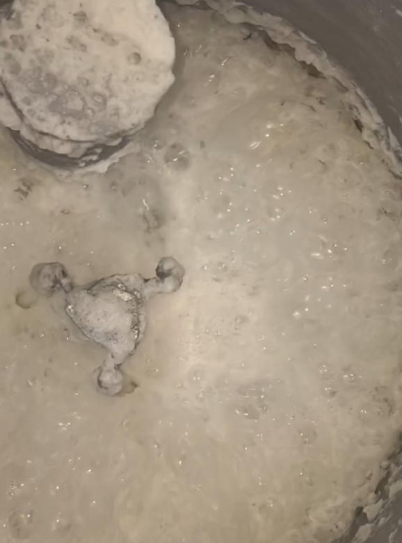 JWrada® Radar Level Meter for Intermediate Tanks under Corrosive and Foaming Conditions