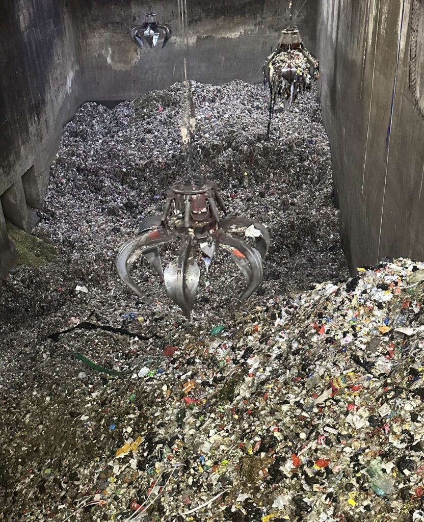 Waste-to-Energy Level Measurement Solutions: Selecting the Right Point Level Switches for Safe and Efficient Operation