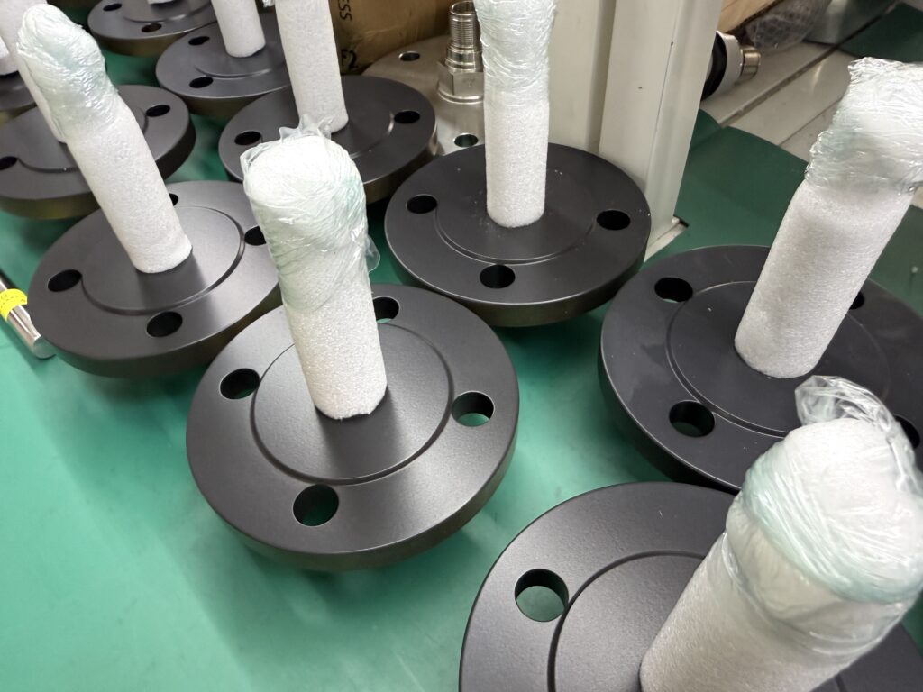 Common Flange Connection Types for Level Switches: Design Differences, Selection Tips, and Safety Considerations