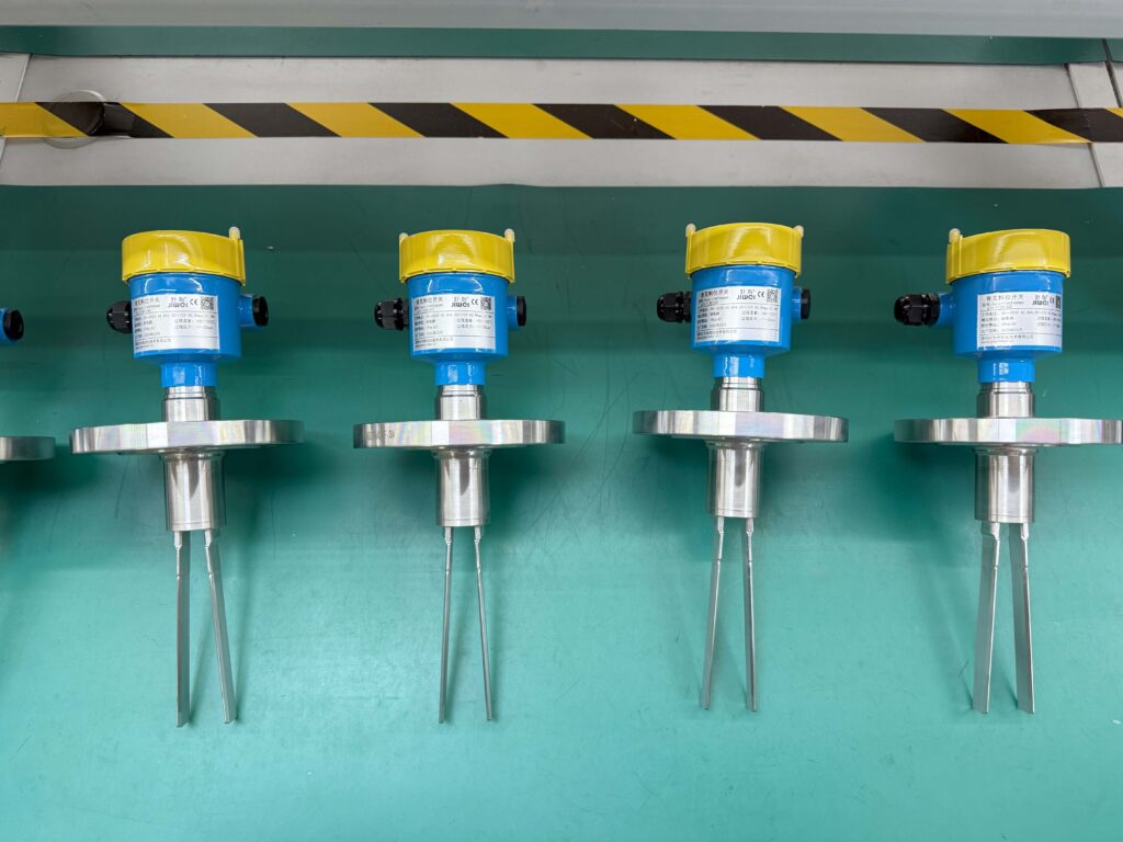 China’s Leading Vibronic Level Switch: Jiwei Fork-11 Tuning Fork Level Switch for Solids