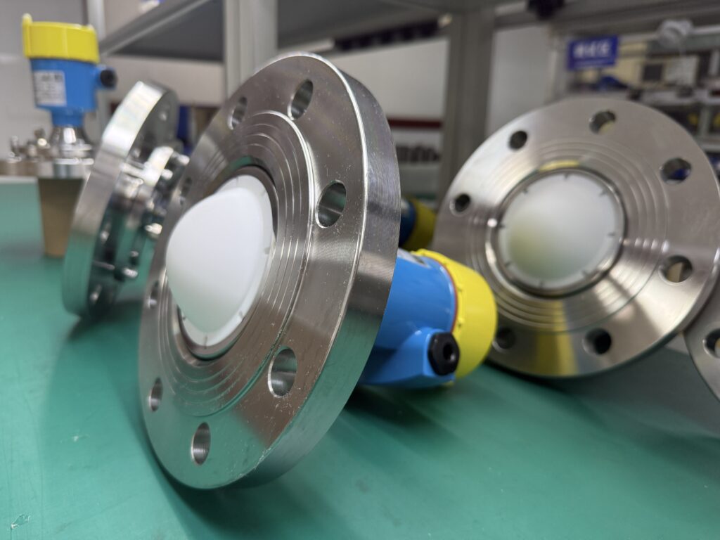 Comprehensive Analysis of Swivel Mounting Flanges in Radar Level Transmitter Installation