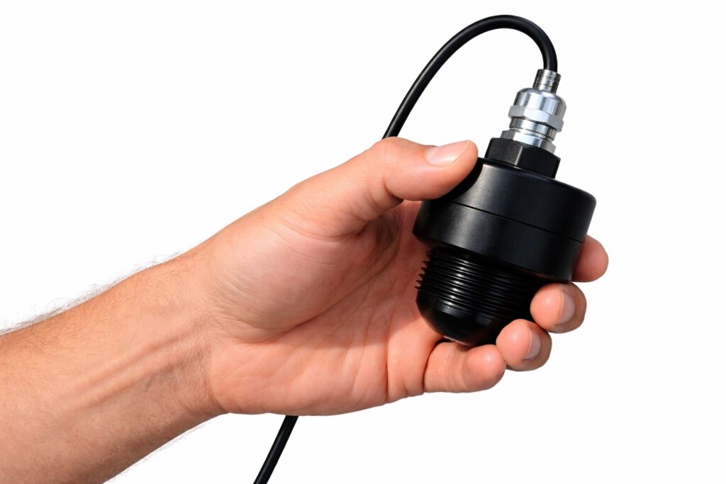 How Radar Level Measurement Improves CIP Cleaning Efficiency in Dairy Industry — JWrada-21