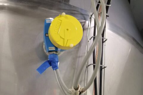 Jiwei Ring-11 Tuning Fork Level Switch Successfully Applied in Vacuum Electrical Equipment Industry