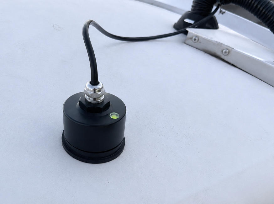 Jiwei JWrada-21 Radar Level Transmitter – Non-Contact Measurement Ensuring Safe Winter Road Fluid Management Canadian Winter Deicing Liquid Storage: Eliminating Inventory Blind Spots with Radar Level Transmitters