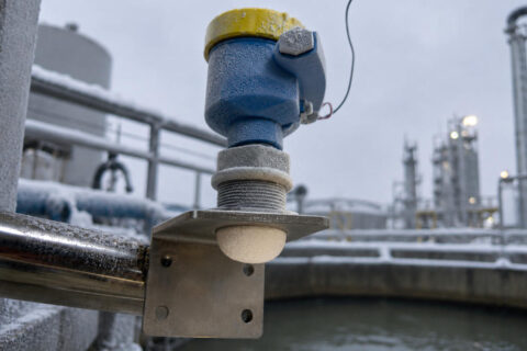 Can Radar Level Transmitters Still Operate Reliably in Freezing Environments? – Anti-Icing Application Case of Jiwei Radar