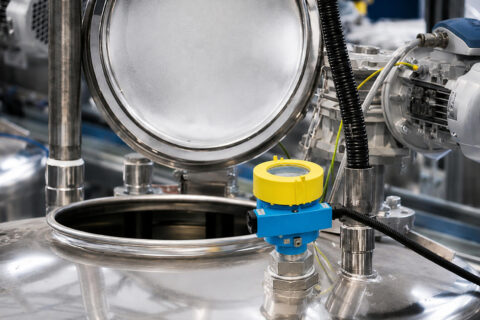 Resin Mixing Tank Level Measurement with Jiwei JWrada® Radar Level Instrument